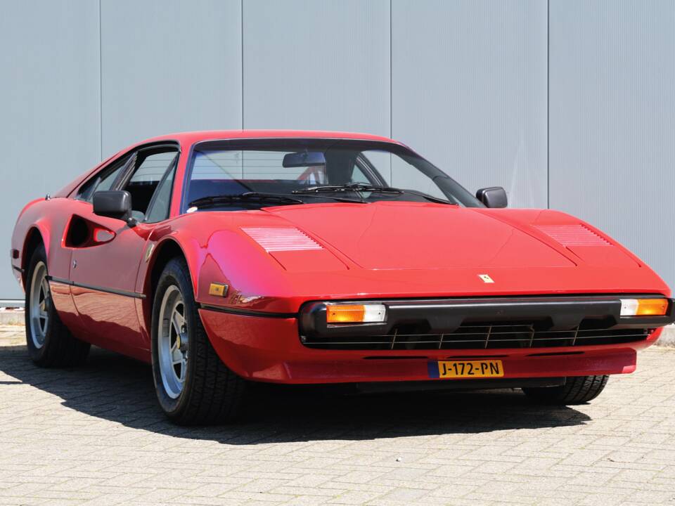 Image 21/61 of Ferrari 308 GTBi (1982)