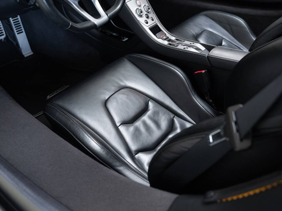 Bild 24/33 von McLaren 12C Spider (2013)