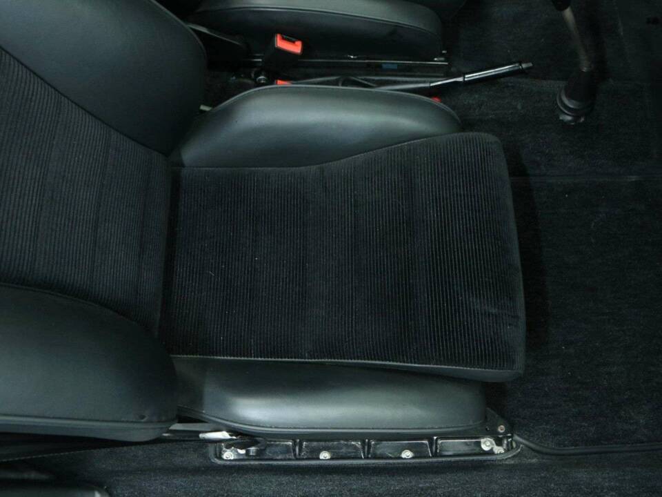 Bild 25/49 von Porsche 911 2.4 E (1972)