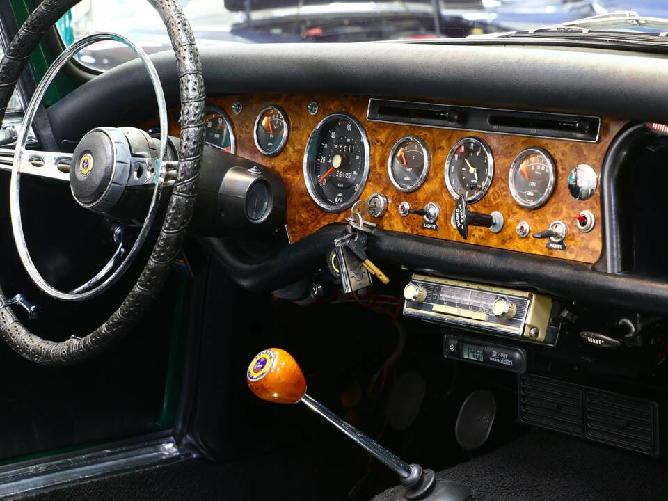 Image 20/29 of Sunbeam Alpine Mk V (1967)