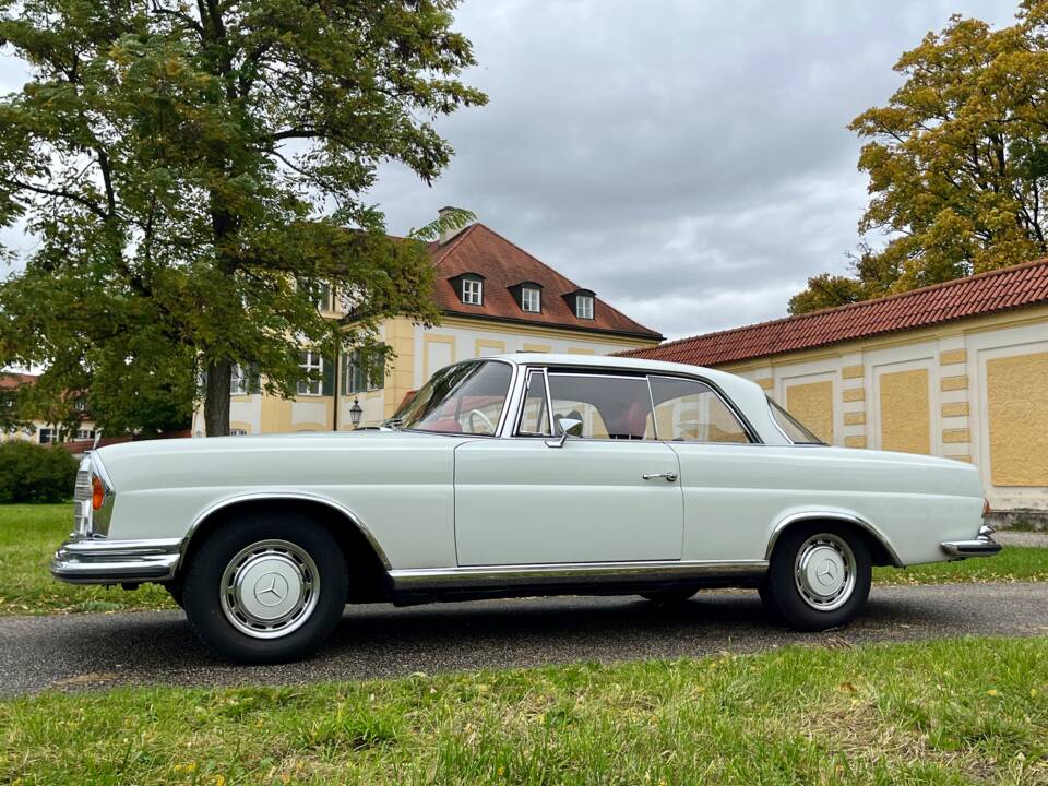 Afbeelding 11/75 van Mercedes-Benz 280 SE 3,5 (1971)