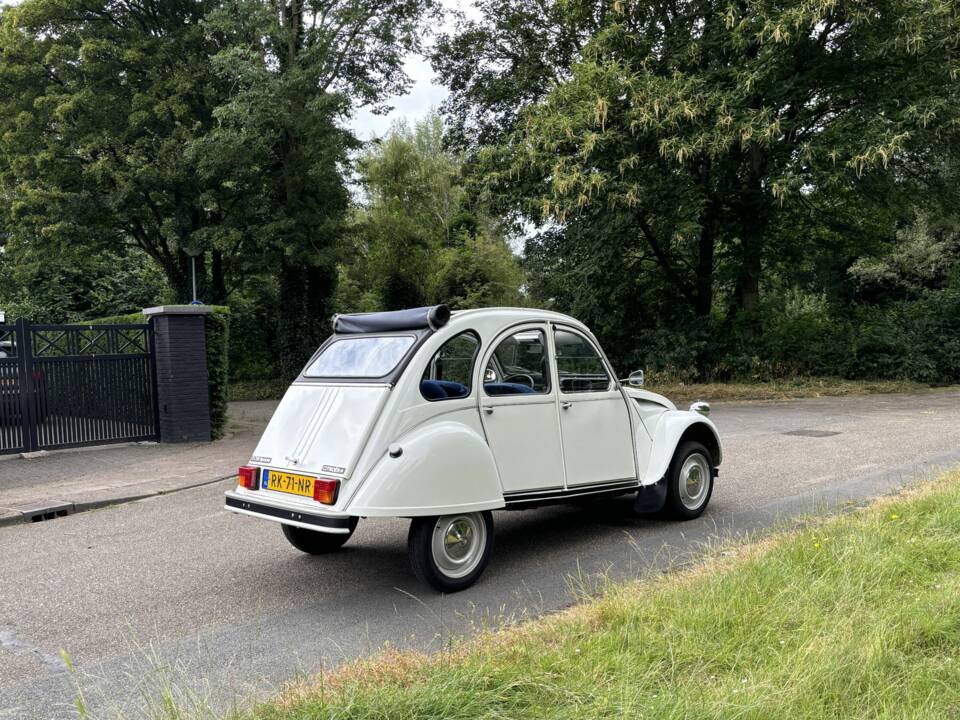 Image 4/24 of Citroën 2 CV 6 (1987)