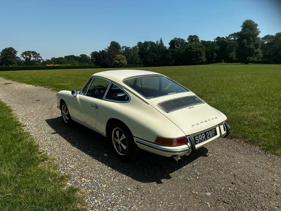 Image 5/44 of Porsche 912 (1968)