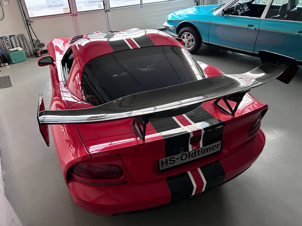 Image 11/22 of Dodge Viper SRT10 (2008)