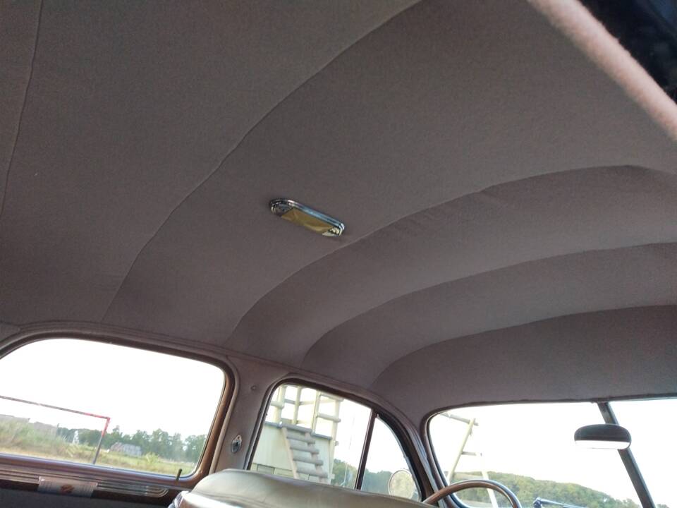 Image 16/50 of Cadillac 61 Sedan (1941)