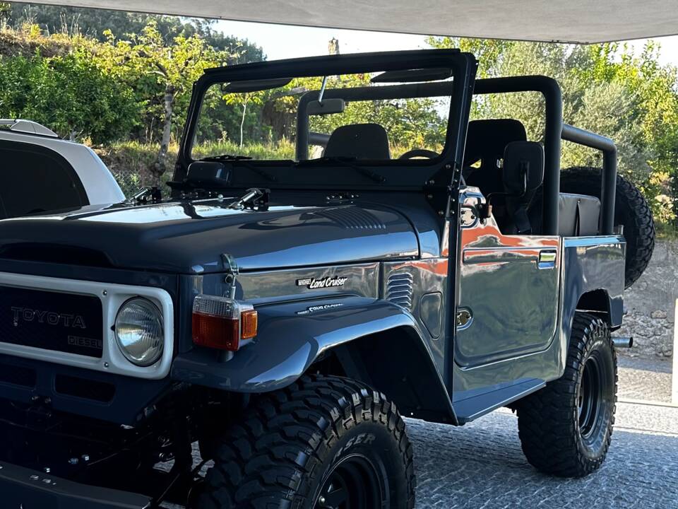 Image 42/50 of Toyota Land Cruiser BJ 40 (1981)