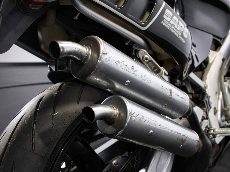 Immagine 44/48 di Suzuki RGV 250 Gamma (1990)
