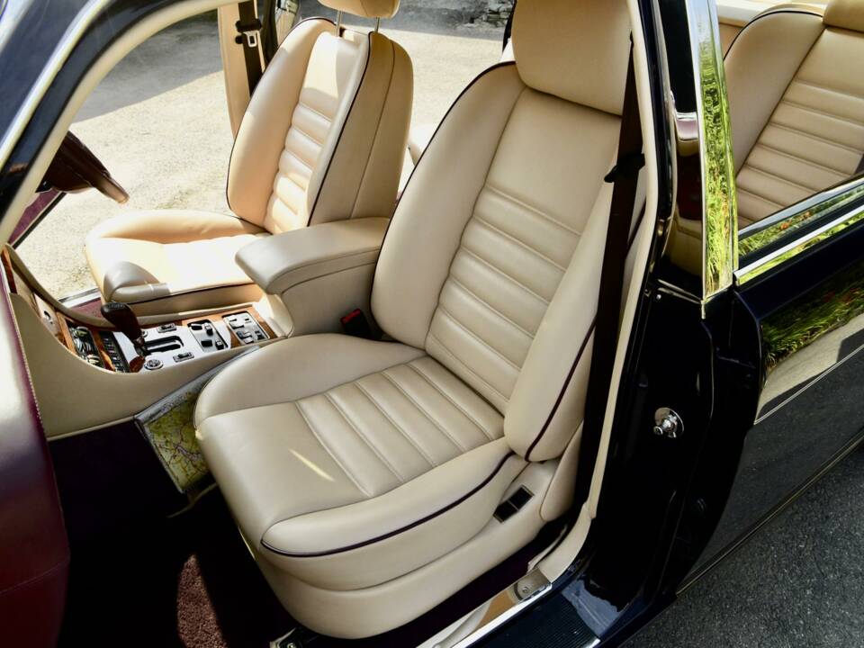 Image 31/50 of Bentley Turbo RT (1997)