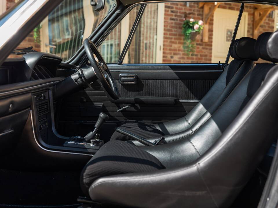 Immagine 33/50 di BMW 3.0 CSi (1977)