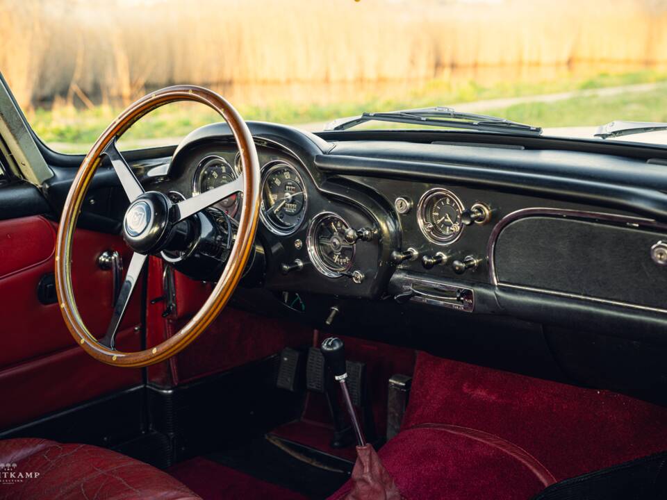 Bild 16/20 von Aston Martin DB 4 Vantage (1963)