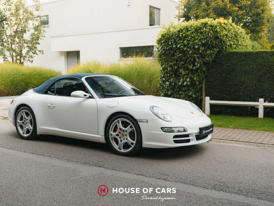 Immagine 4/50 di Porsche 911 Carrera 4S (2007)