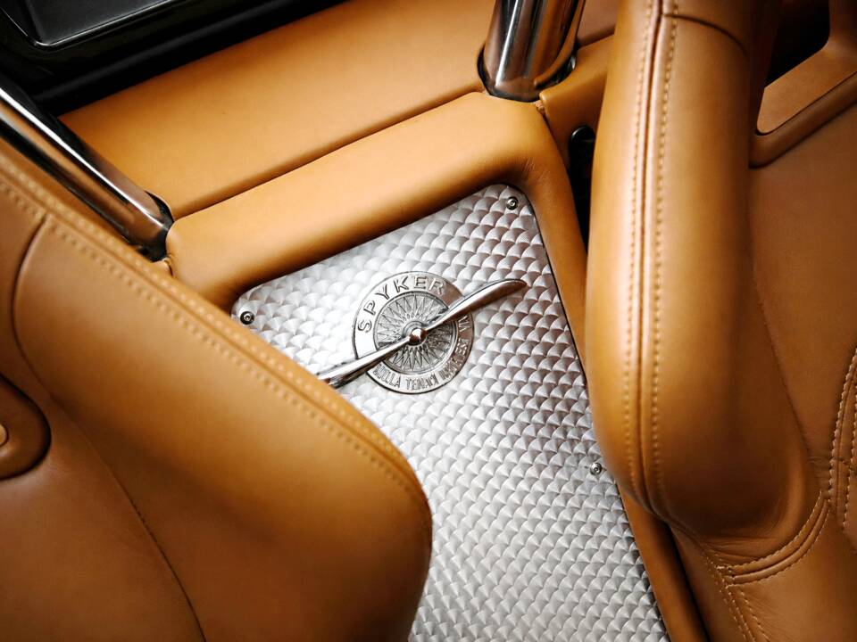 Image 12/17 of Spyker C8 Spyder (2005)