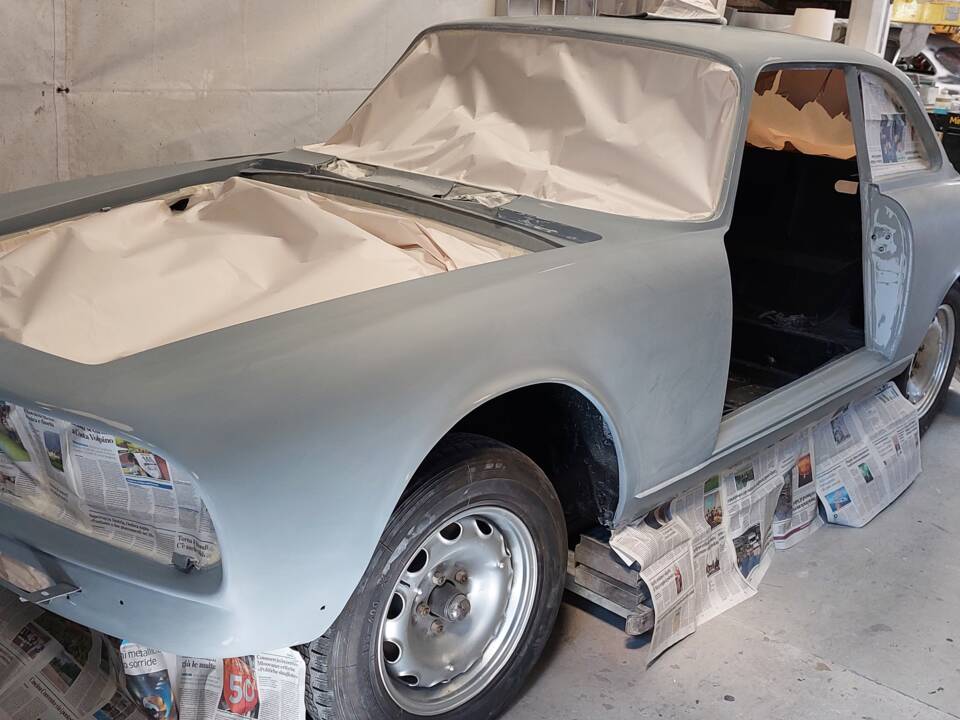Immagine 20/26 di Alfa Romeo 2600 Sprint (1963)