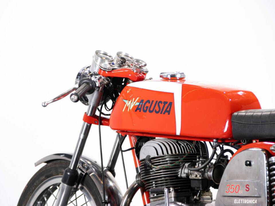 Image 14/50 of MV Agusta 350 S (1972)
