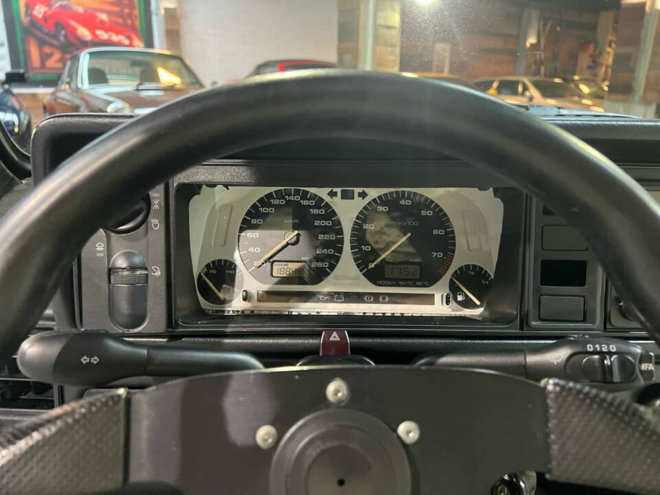 Immagine 25/68 di Volkswagen Golf III GTI 2.0 (1993)