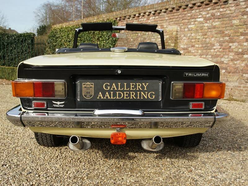 Image 40/50 of Triumph TR 6 (1971)