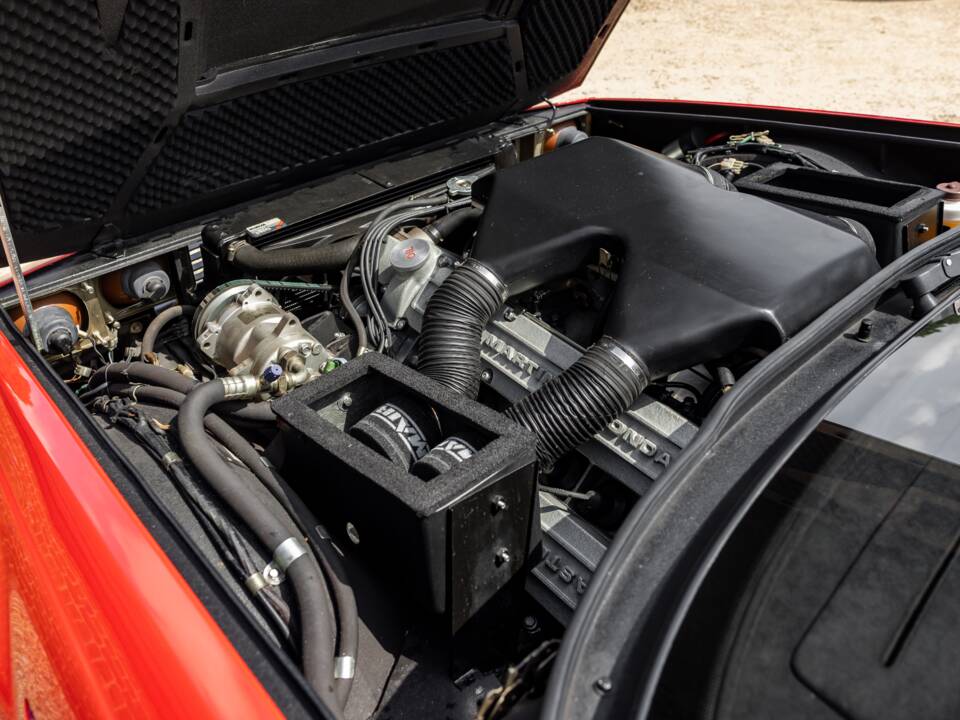 Bild 36/75 von Aston Martin V8 Zagato Vantage (1990)