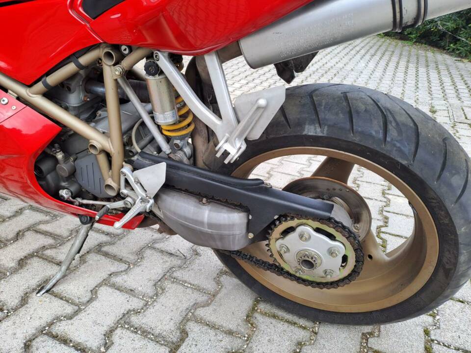 Immagine 16/37 di Ducati 748 S (2000)