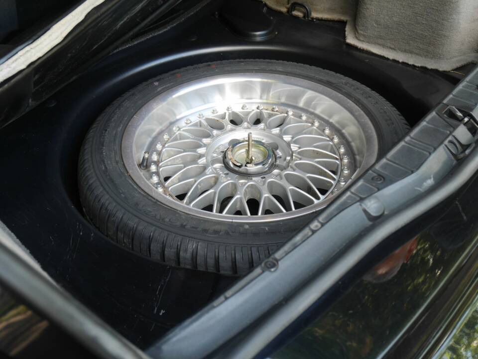 Immagine 15/32 di BMW 840Ci (1994)
