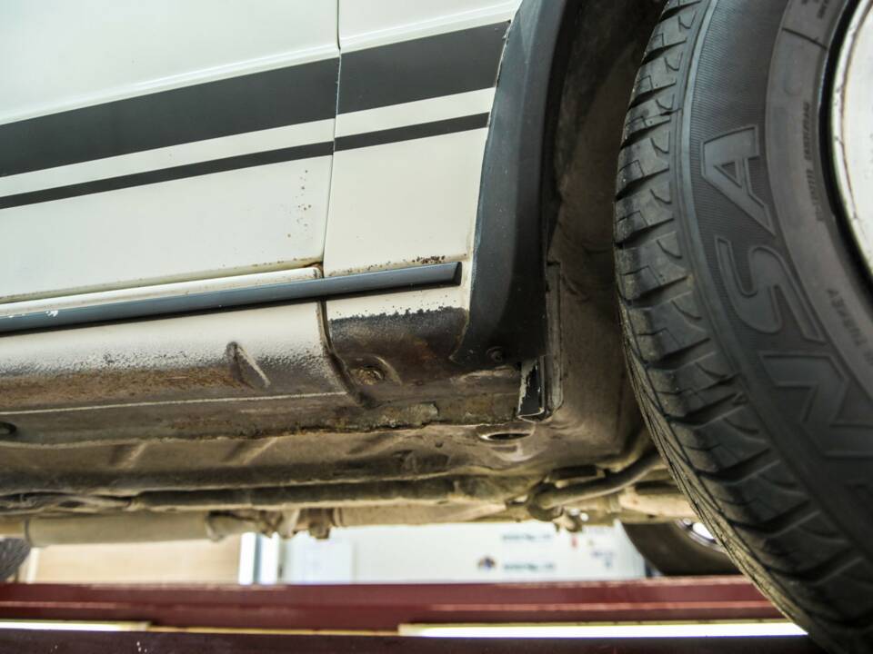 Bild 36/50 von Volkswagen Golf I GTI 1.8 (1983)