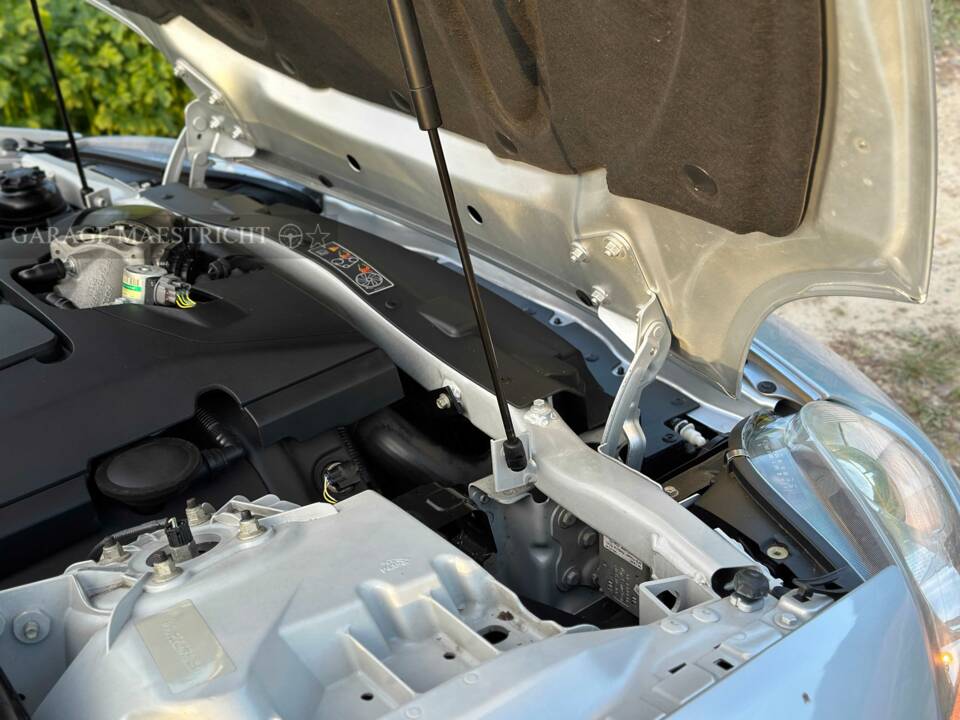Image 43/84 de Jaguar XK 4.2 (2006)