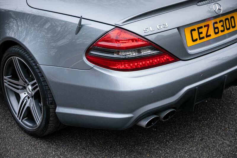 Image 17/41 de Mercedes-Benz SL 63 AMG (2008)