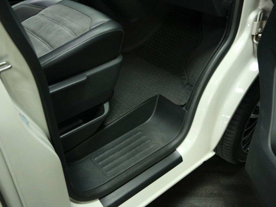 Image 27/50 of Volkswagen T6 Multivan 2.0 TDI (2020)