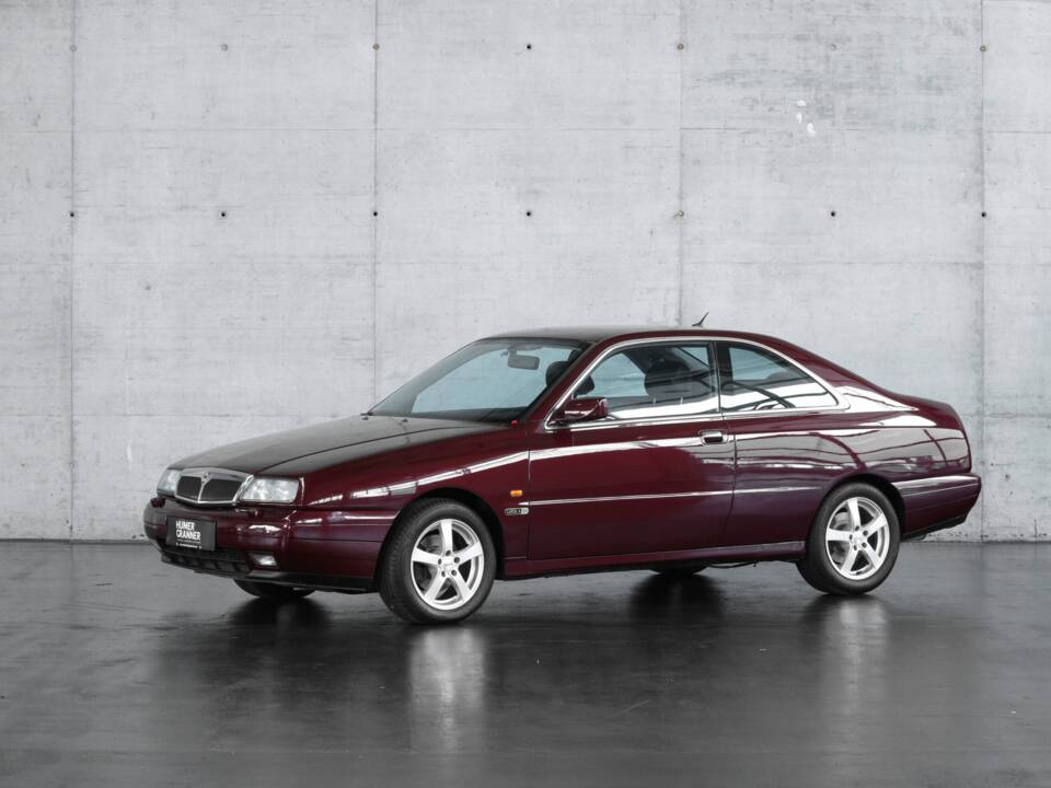 Immagine 1/28 di Lancia Kappa SW 2.4 td (1997)