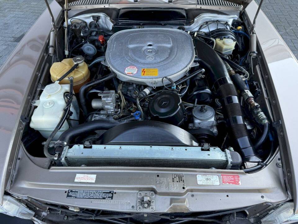 Image 28/36 de Mercedes-Benz 560 SL (1988)
