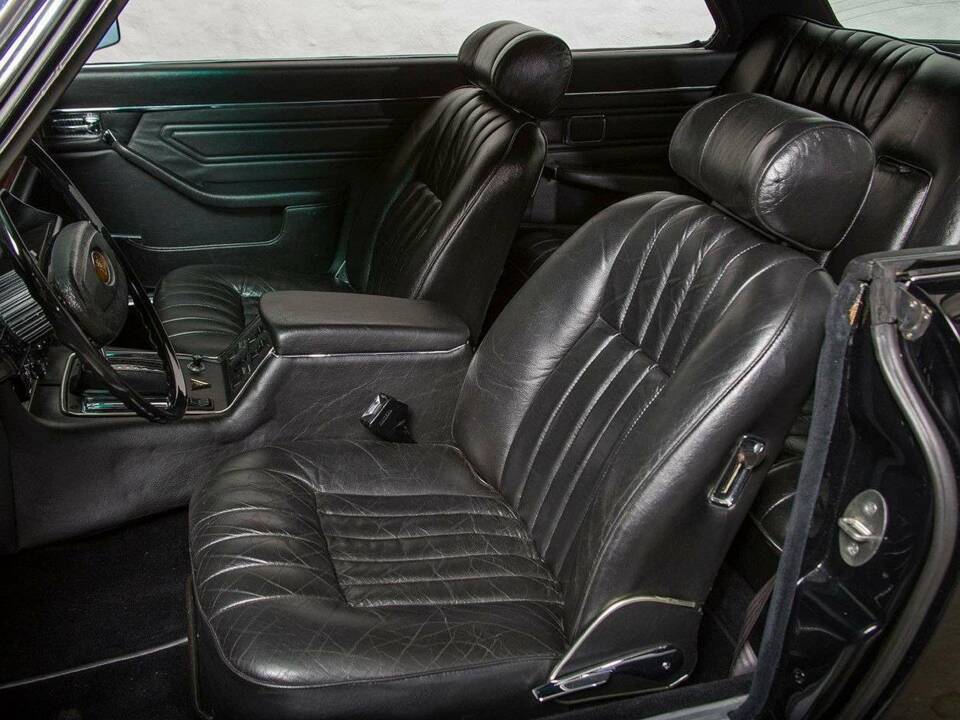 Image 16/31 of Jaguar XJ 5.3 C (1978)
