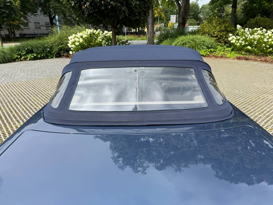 Image 27/30 of Mercedes-Benz 560 SL (1987)