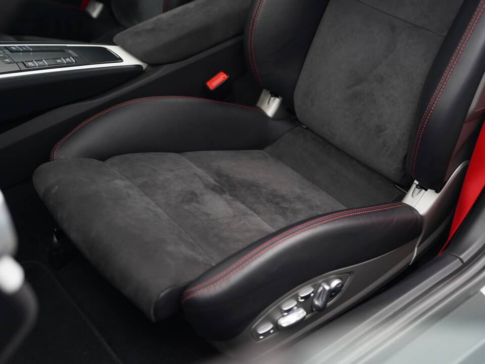 Bild 20/50 von Porsche 911 GT3 (2015)