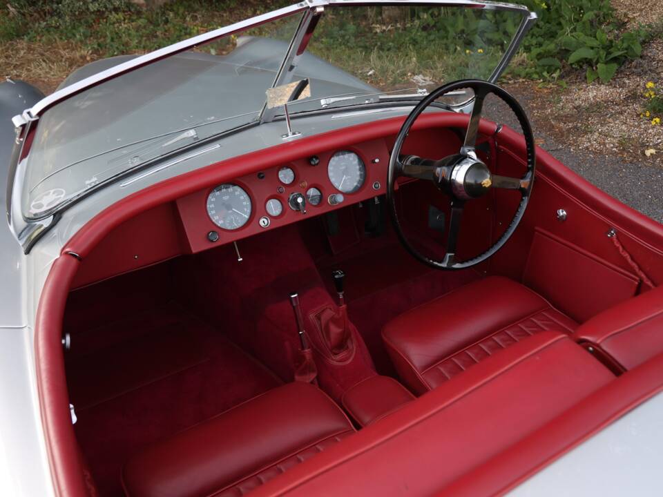 Bild 26/34 von Jaguar XK 120 SE OTS (1953)