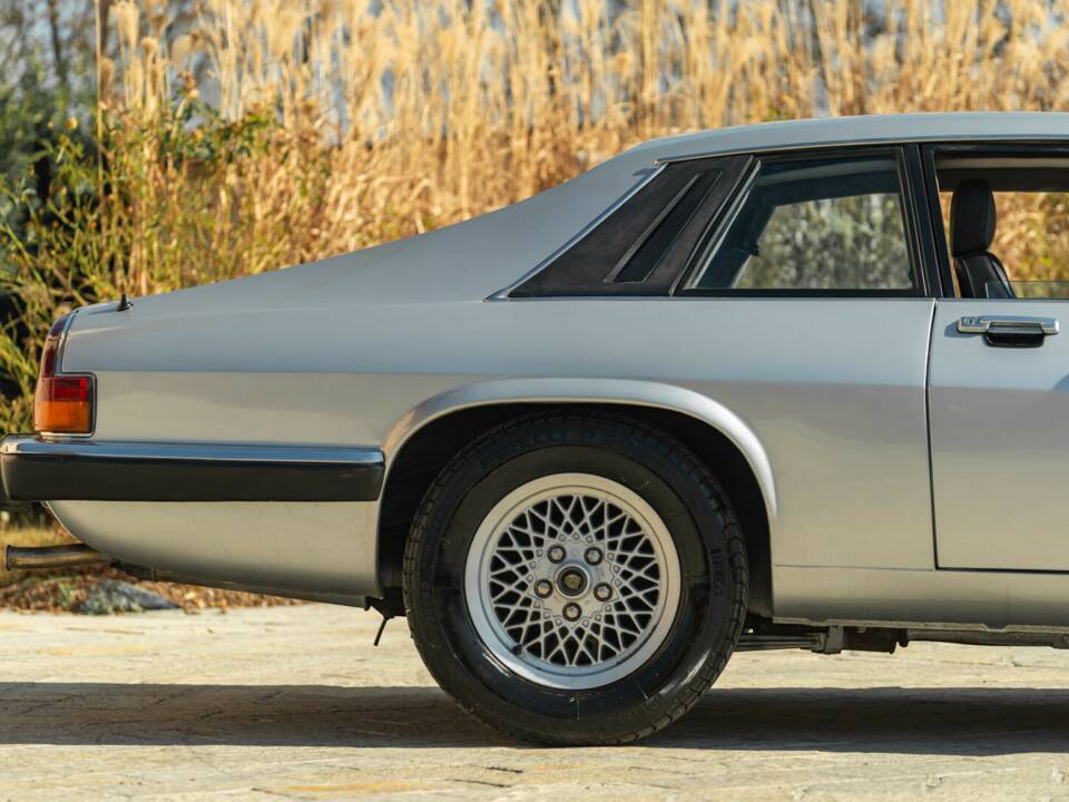 Bild 15/42 von Jaguar XJ-S 3.6 (1990)