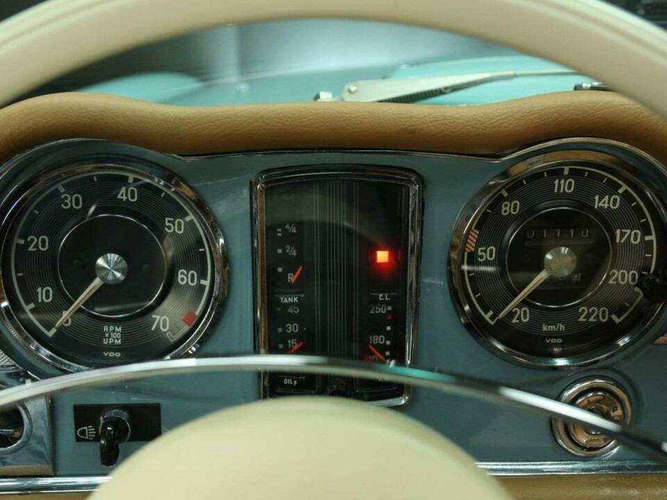 Bild 17/50 von Mercedes-Benz 280 SL (1971)