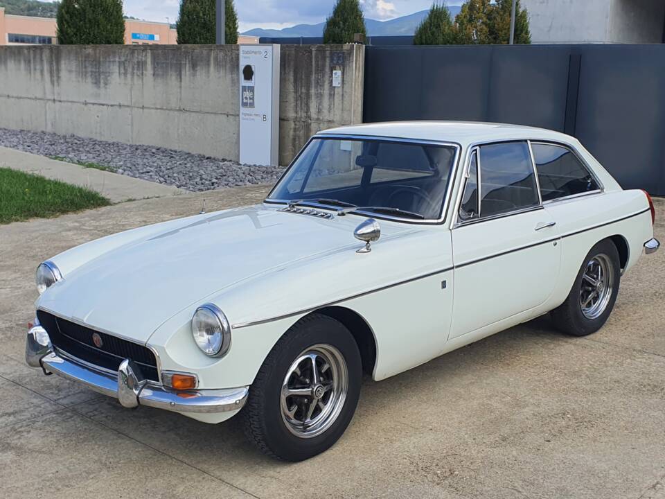 Imagen 4/33 de MG MGB GT (1971)