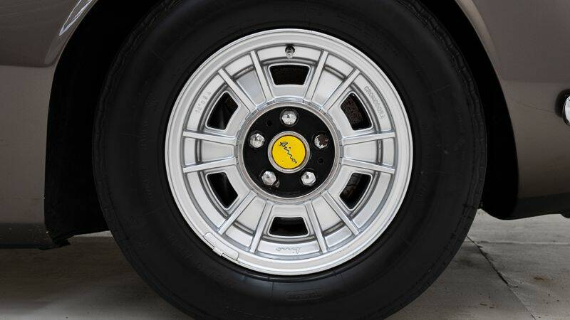 Afbeelding 11/15 van Ferrari Dino 246 GT (1972)