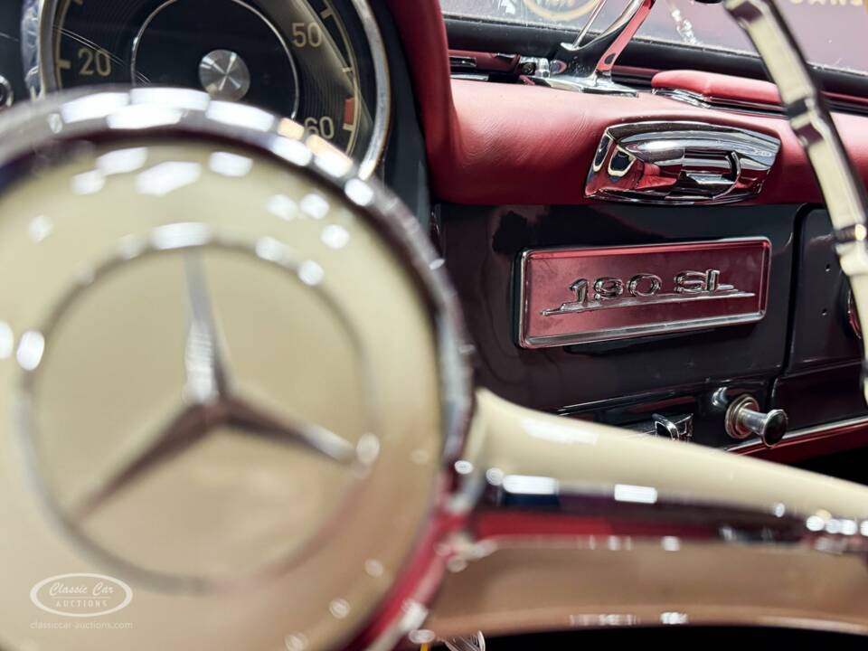 Image 4/37 of Mercedes-Benz 190 SL (1957)