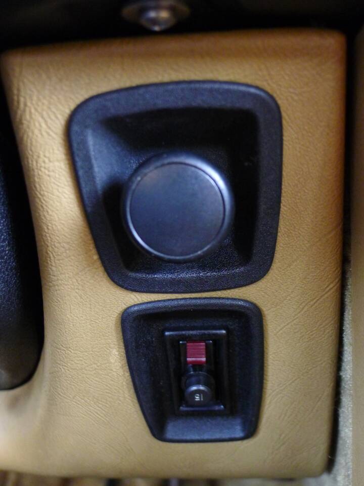 Image 5/46 of BMW 635 CSi (1978)