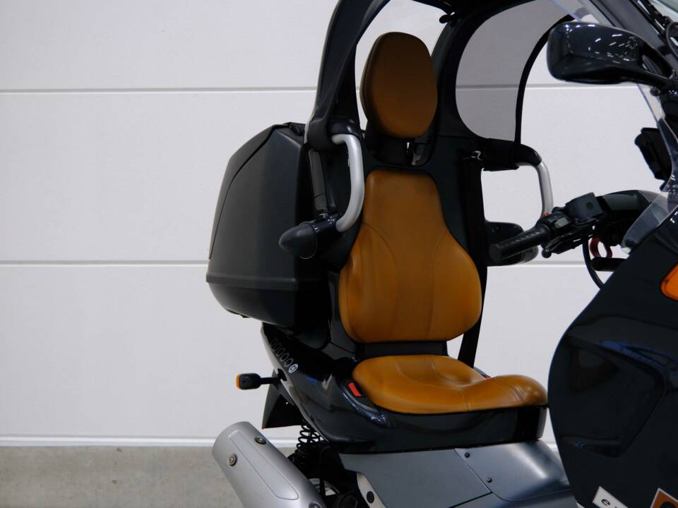 Image 22/51 of BMW C1 125 (2001)