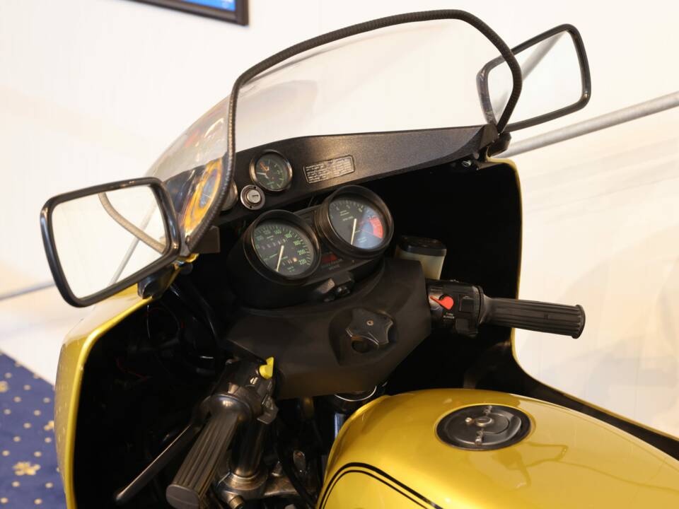 Image 22/28 of BMW R 100 RS (1978)