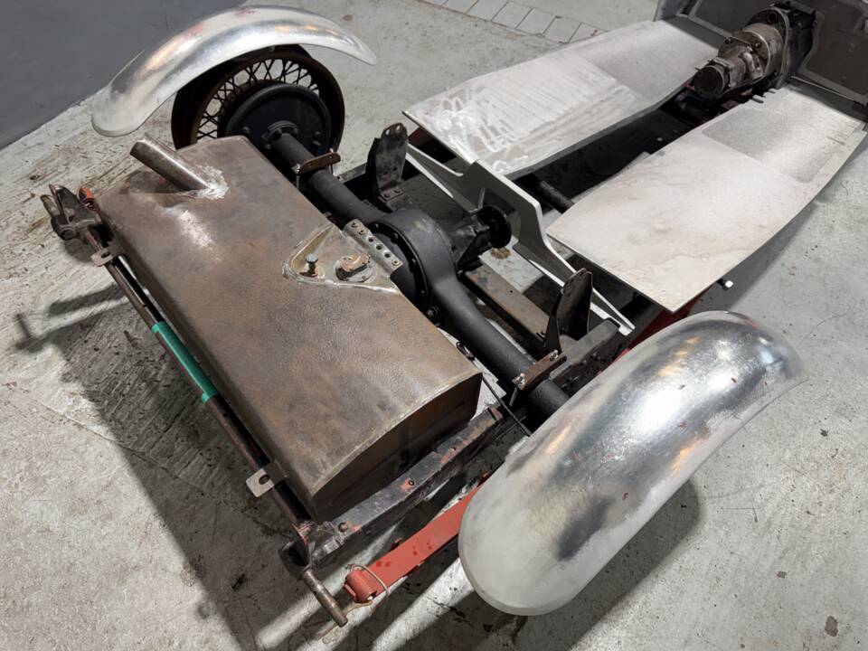 Image 13/25 of Rover 14 (1936)