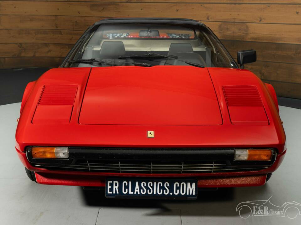 Bild 3/8 von Ferrari 308 GTSi (1981)