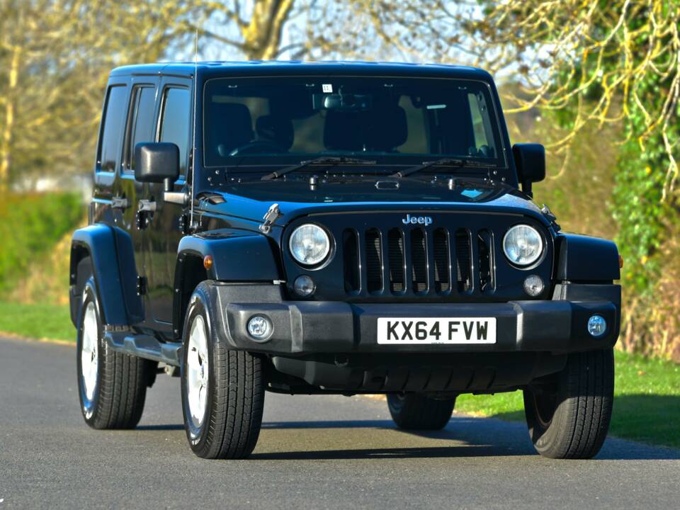 Image 5/50 de Jeep Wrangler Sahara 4.0L (2014)