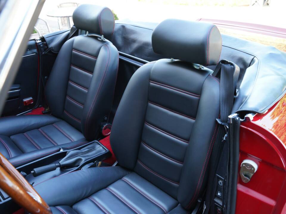 Imagen 43/50 de Alfa Romeo 2.0 Spider (1990)