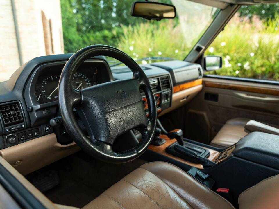 Image 49/50 of Land Rover Range Rover 4.2 LSE (1994)