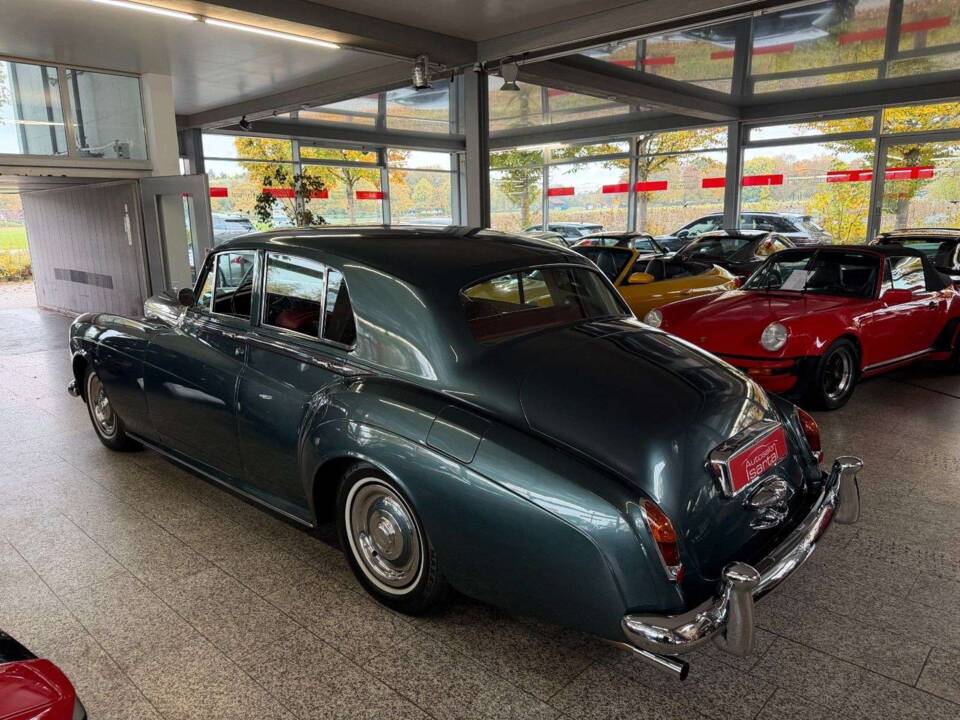 Image 28/36 of Bentley S 3 (1965)