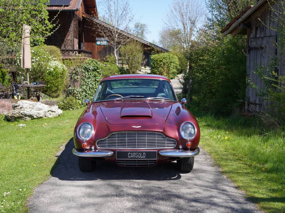 Imagen 12/12 de Aston Martin DB 6 Vantage (1967)