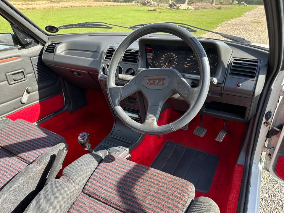 Afbeelding 12/21 van Peugeot 205 GTi 1.6 (1989)