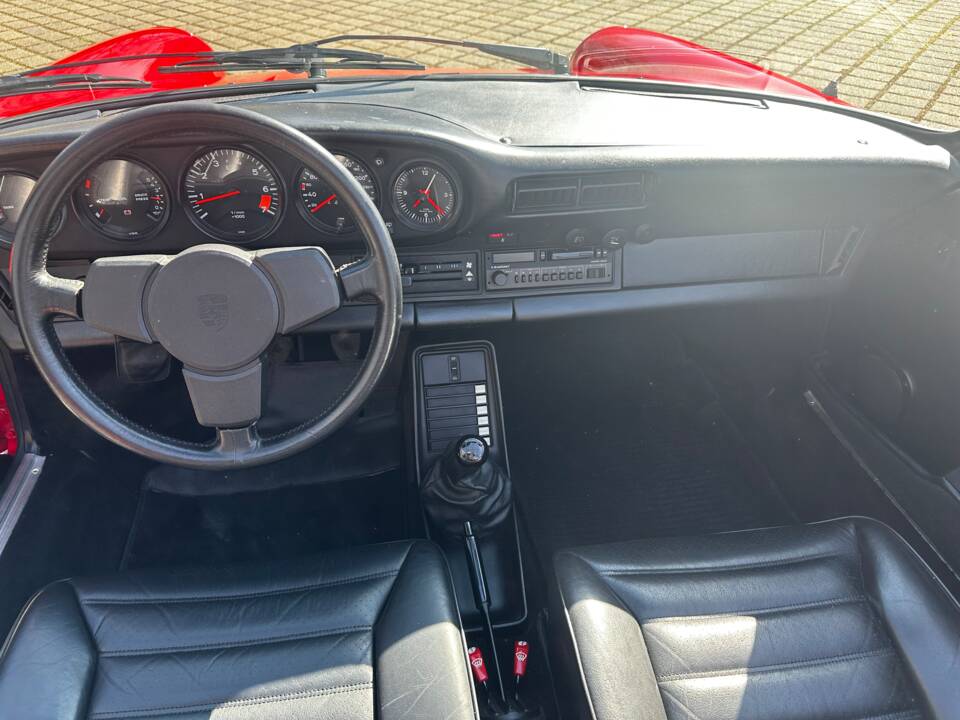Bild 18/41 von Porsche 911 Carrera 3.2 (1984)